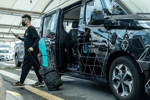 WeRide expands "driverless cabs" Robotaxi running 24/7 across central Guangzhou, China